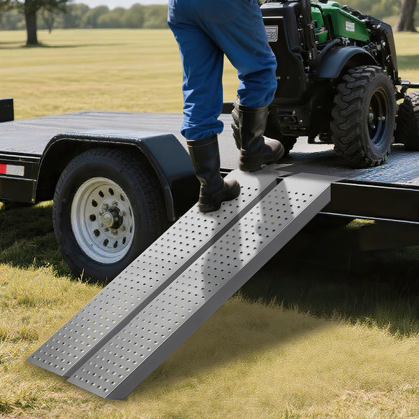 Hengda 2 Stück Auffahrrampe 135cm, Laderampe Verladerampe verzinkter Stahl, Anhängerrampe max. 400kg, rutschfeste Verladeschiene, Motorradrampe